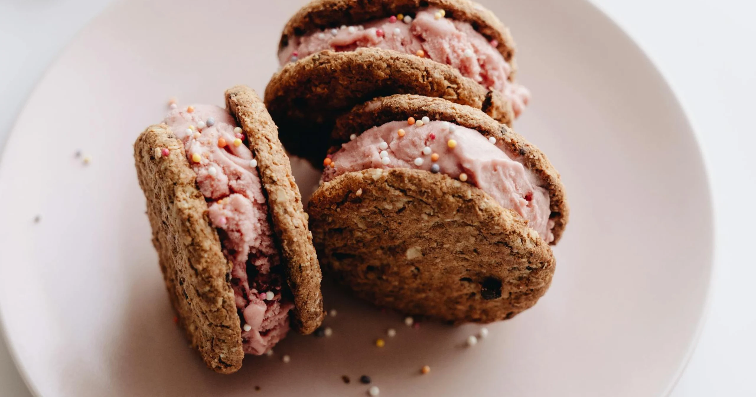 Cookies and Cream Cookies – Easy Homemade Recipe